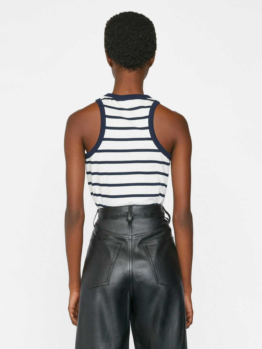 shirt back detail alt:fit2